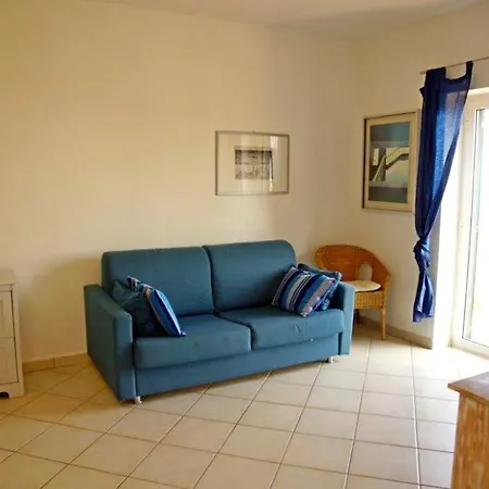 With 2 Bedrooms In With Wonderful Sea View Shared Pool Enclosed Garden 4 Km From The Beach Apartamento Pietra Ligure