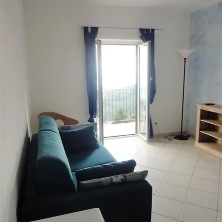 Apartamento With 2 Bedrooms In With Wonderful Sea View Shared Pool Enclosed Garden 4 Km From The Beach Pietra Ligure